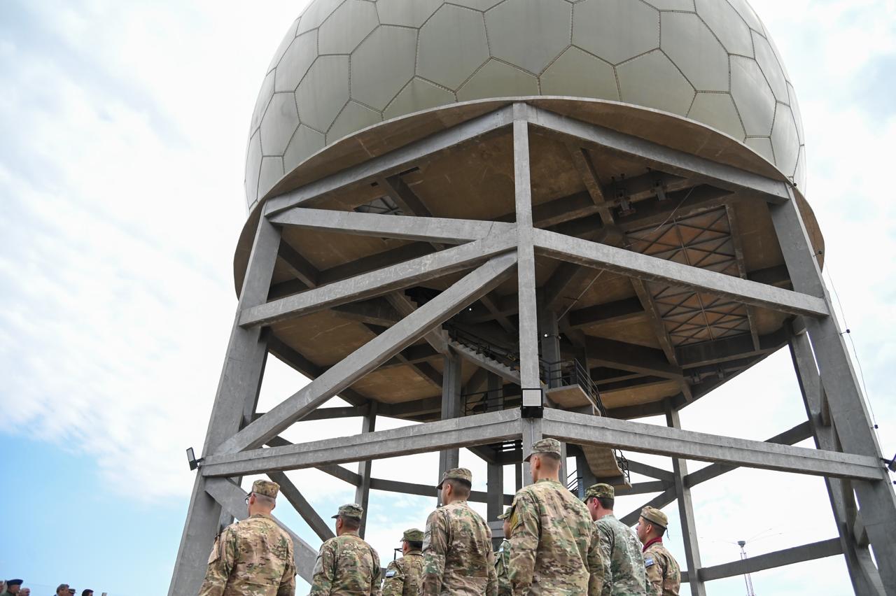 El ministro Petri inauguró un nuevo radar para la custodia del espacio aéreo